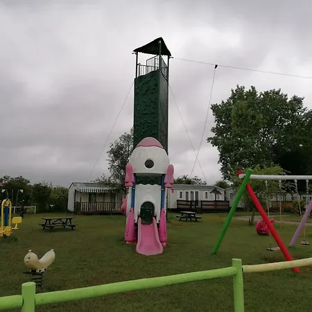 Martins Nazaré Land`s Hause * Pataias